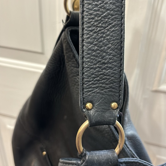 Michael Kors large black w/ gold trim leather purse in excellent condition - Picture 7 of 11